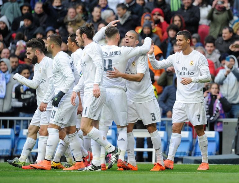 Los jugadores del Real Madrid celebrando uno de los goles ante el Celta