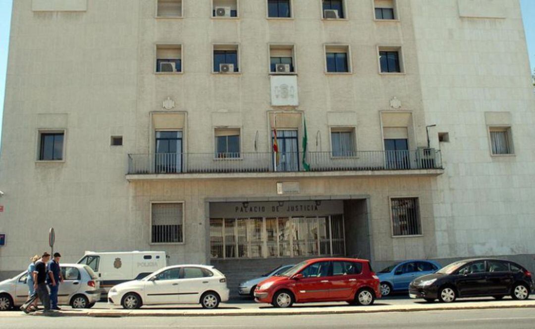 Fachada de la Audiencia Provincial de Huelva. 