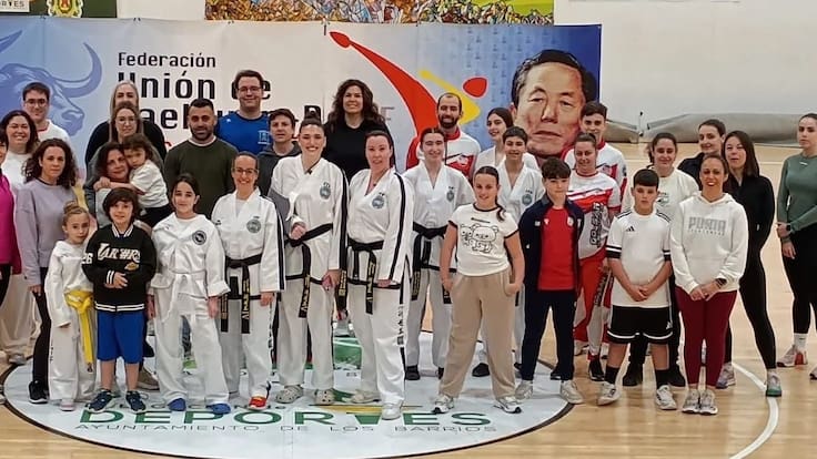 La Academia de Artes Marciales de Los Barrios impulsa la integración de la mujer