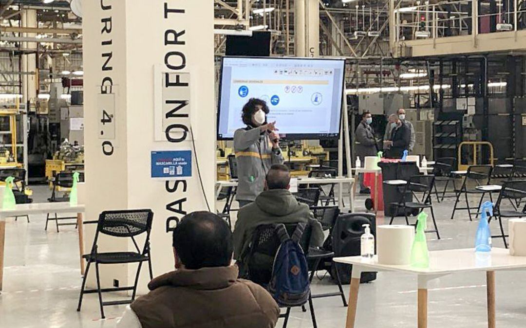 Curso de formación en las instalaciones de Renault