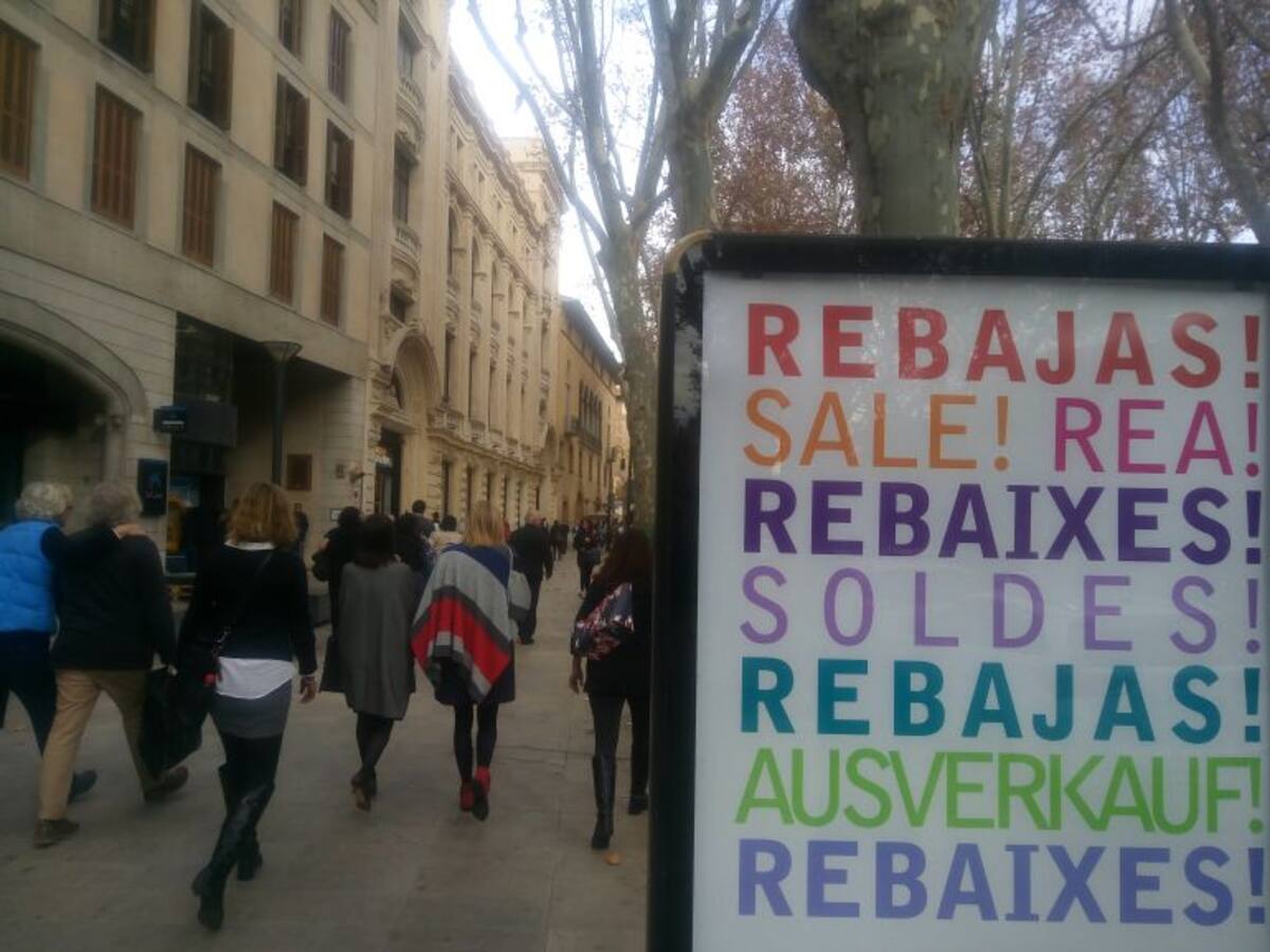 Arrancan las rebajas con descuentos del 50 por ciento