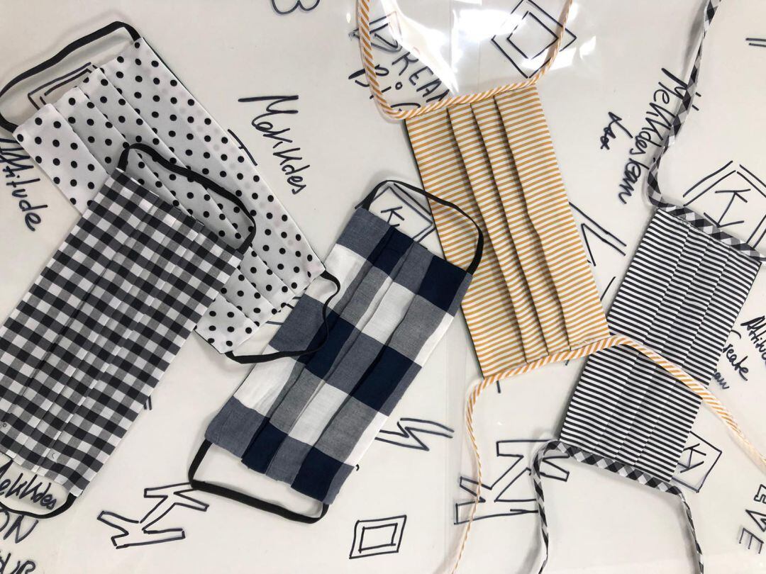 Mascarillas artesanales hechas en el taller de la empresa viguesa Mekkdes.