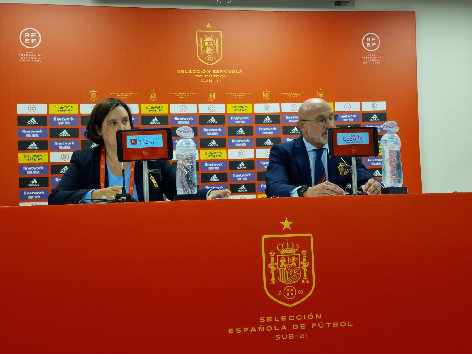 Luis de la Fuente en la rueda de prensa tras el partido de España en Huesca