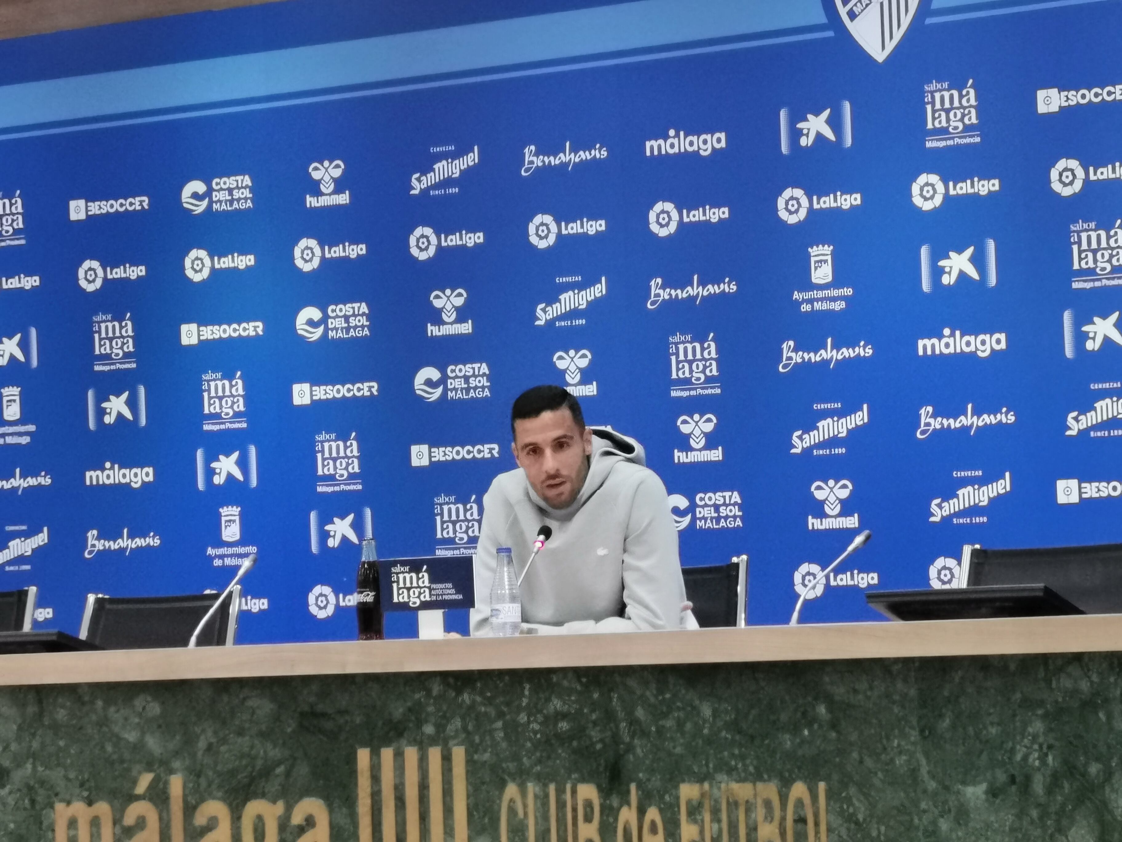 Esteban Burgos, en la sala de prensa de La Rosaleda