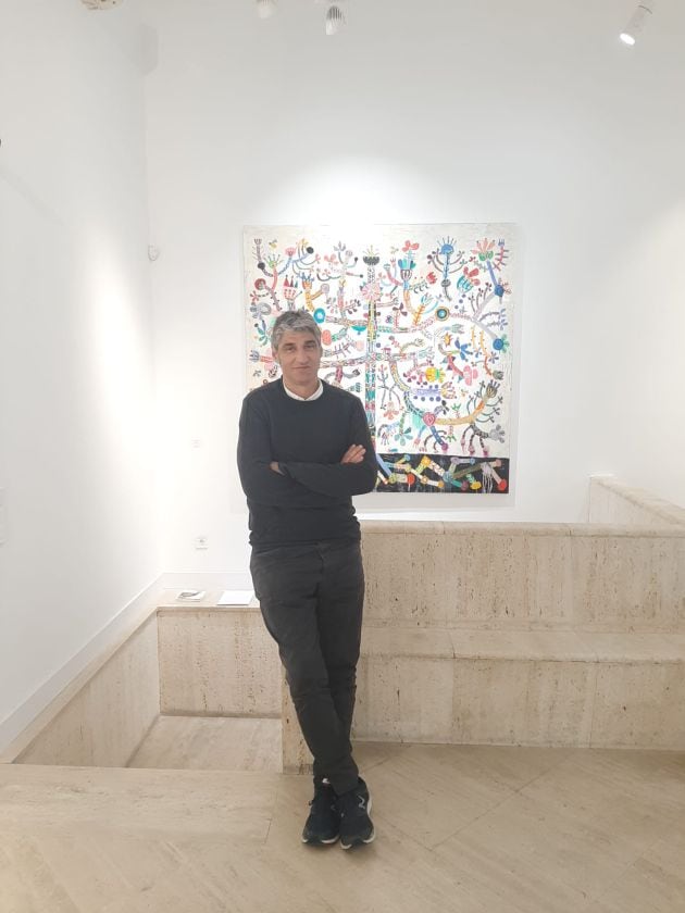 Jorge Alcolea en su galería de Madrid