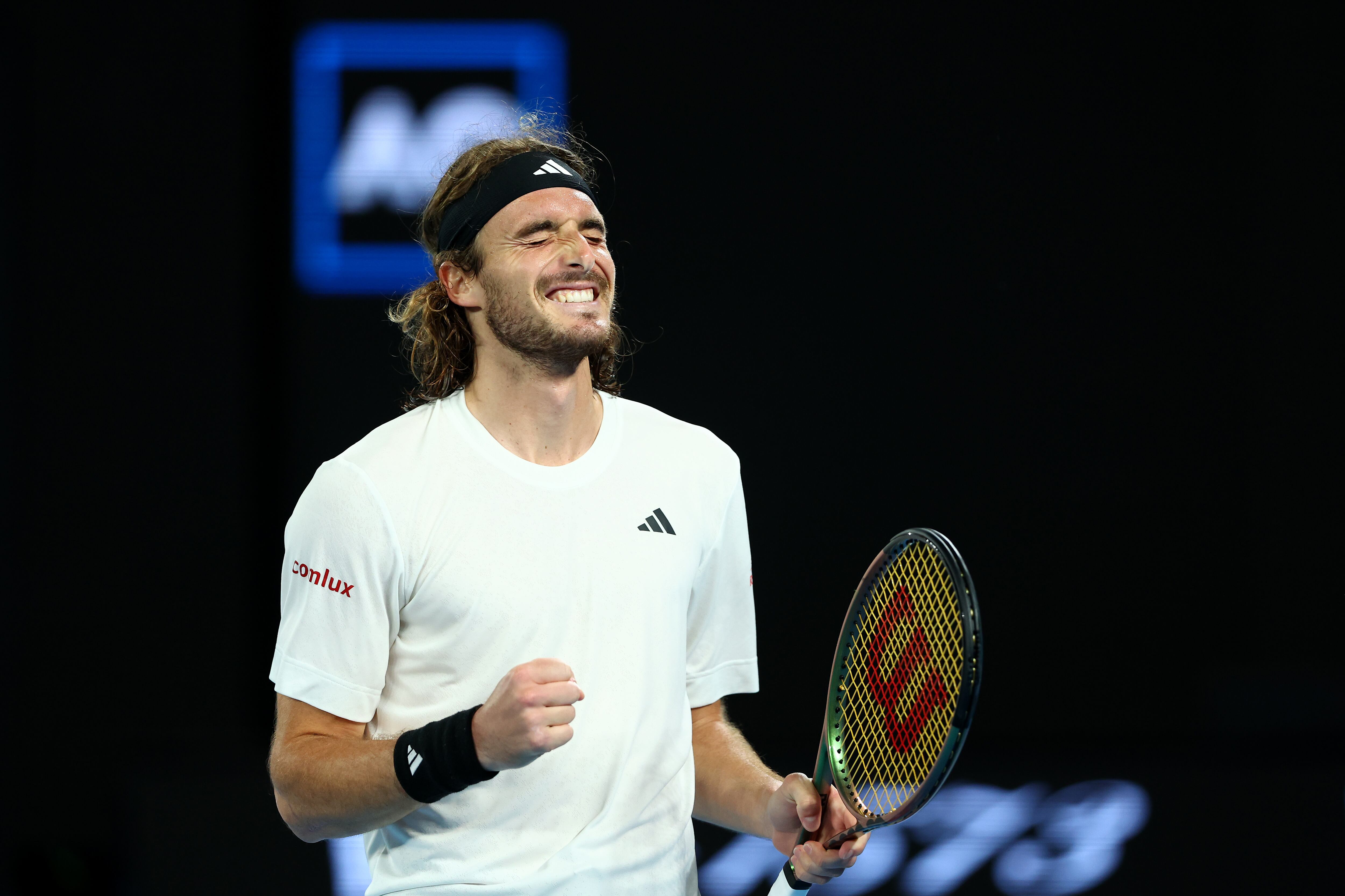 Stefanos Tsitsipas celebra su pase a semifinales del Open de Australia.