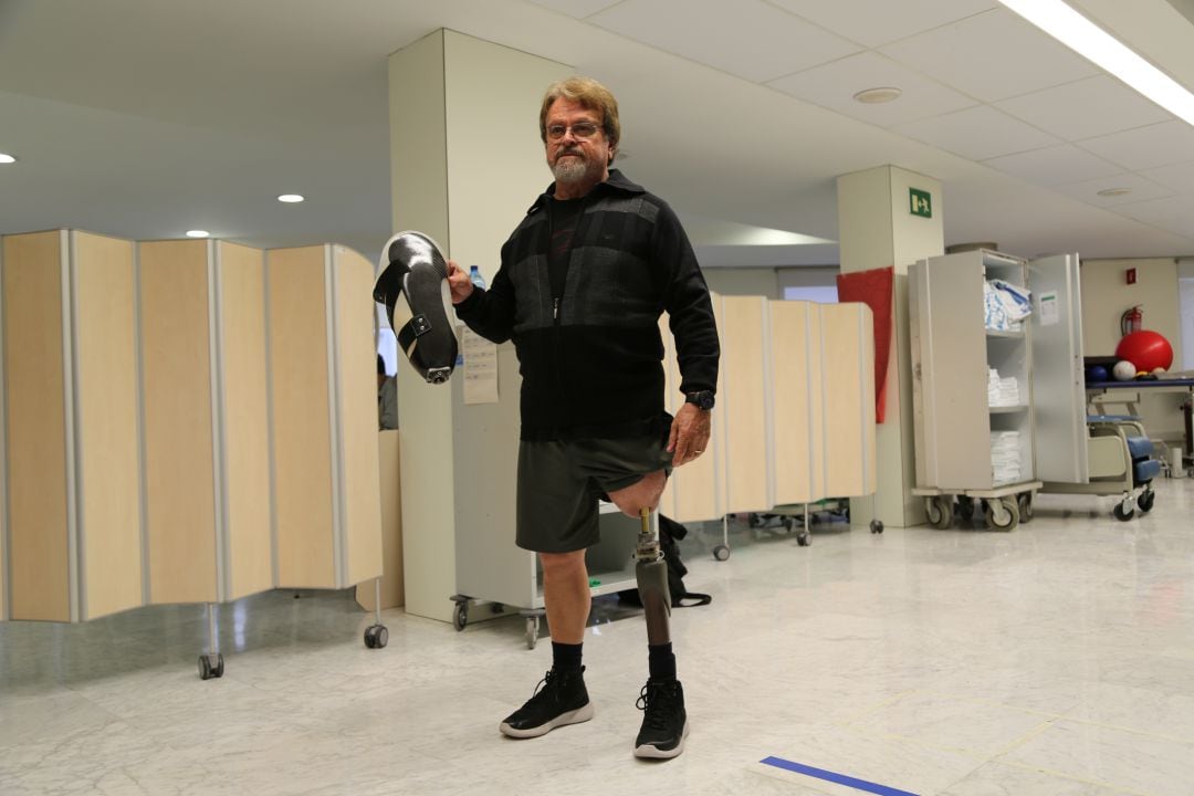 Pacient amb la pròtesi integrada a l'os