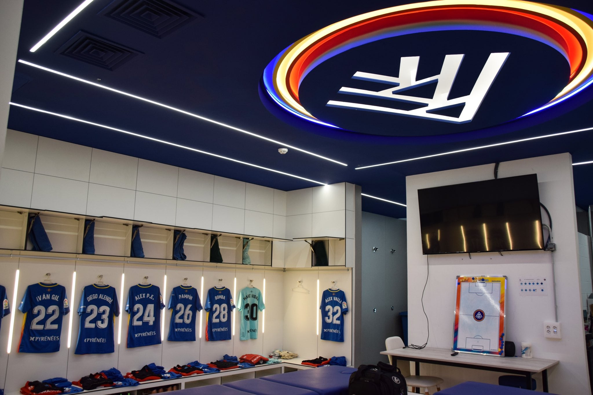 El vestidor del FC Andorra a Estadi Nacional, abans d&#039;un partit.