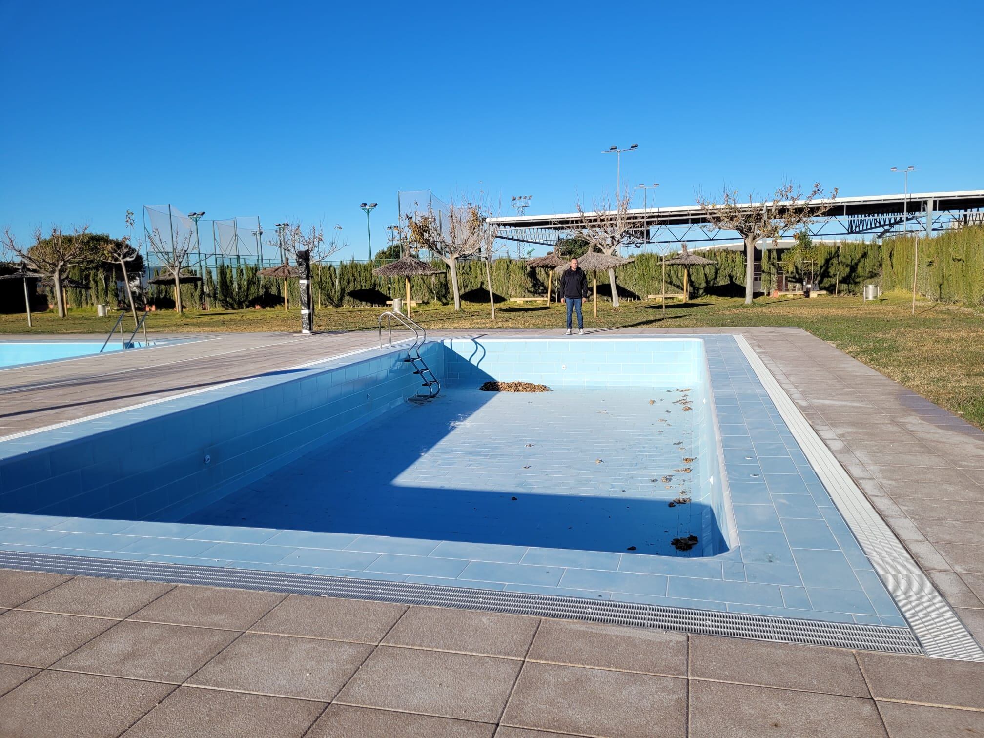 Piscinas polideportivo Biar