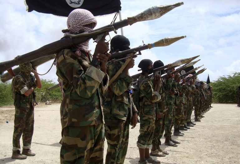 Militantes de Al Shabaab en un campo de entrenamiento en Somalia