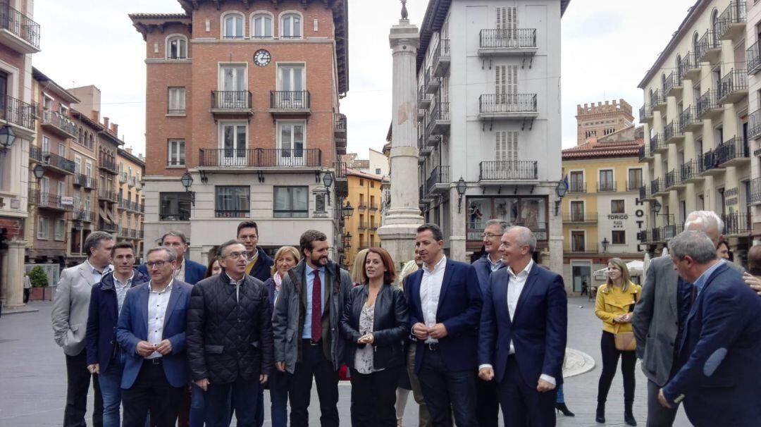 Pablo Casado, en la plaza del Torico de Teruel