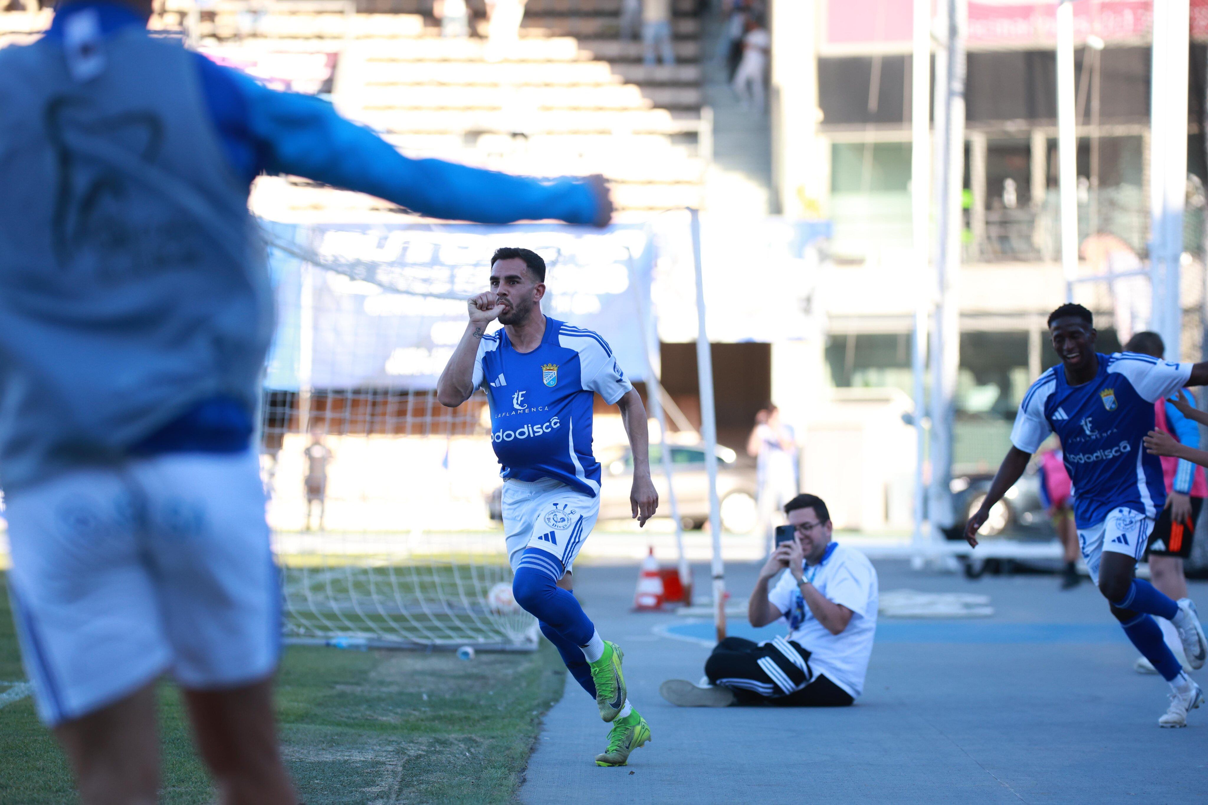 Nané celebra su gol ante la Deportiva Minera