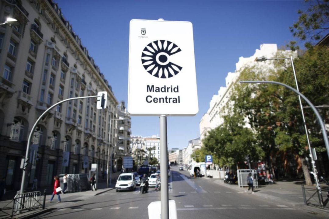 Cartel indicando la zona de Madrid Central en una imagen de archivo