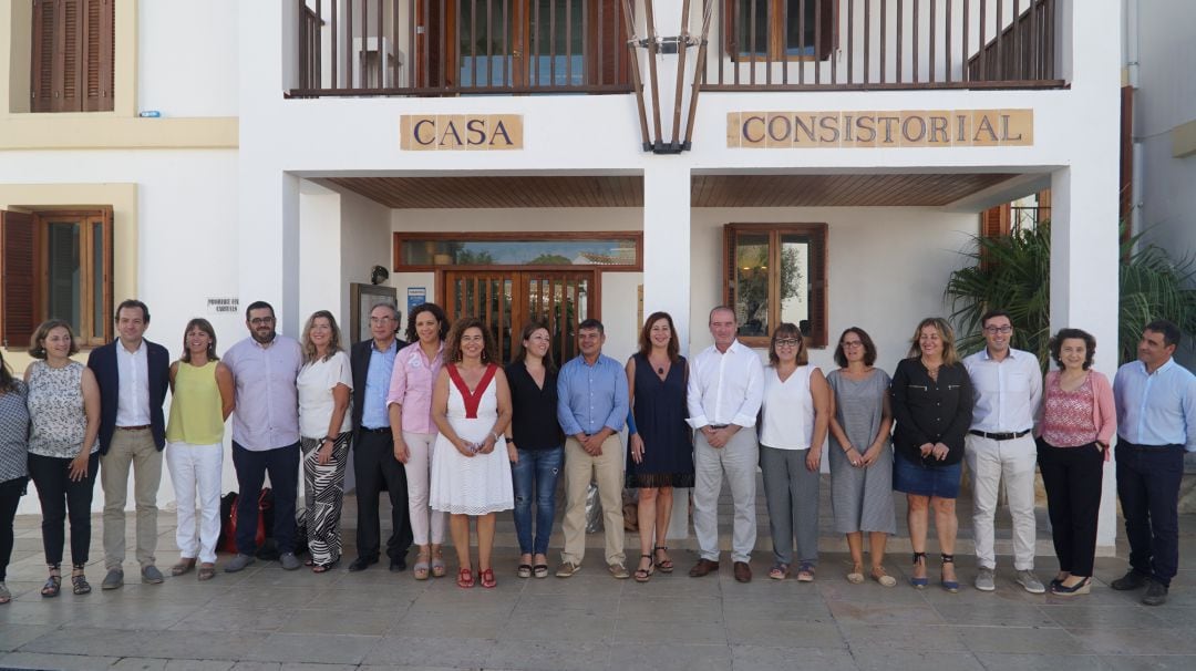Representantes del Govern y Consell de Formentera