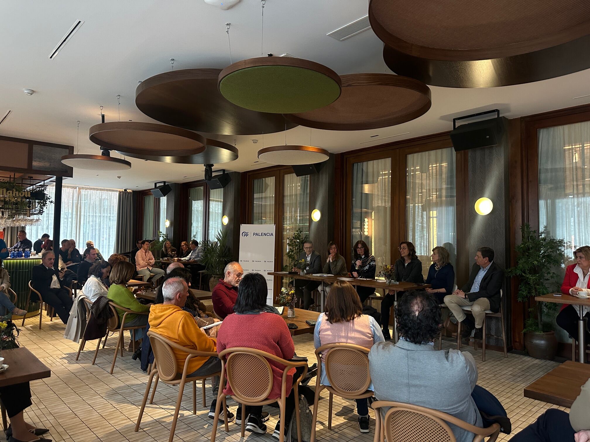 El PP refuerza su compromiso con el sector sociosanitario con políticas basadas en la autonomía personal y la libertad de elección de las personas dependientes