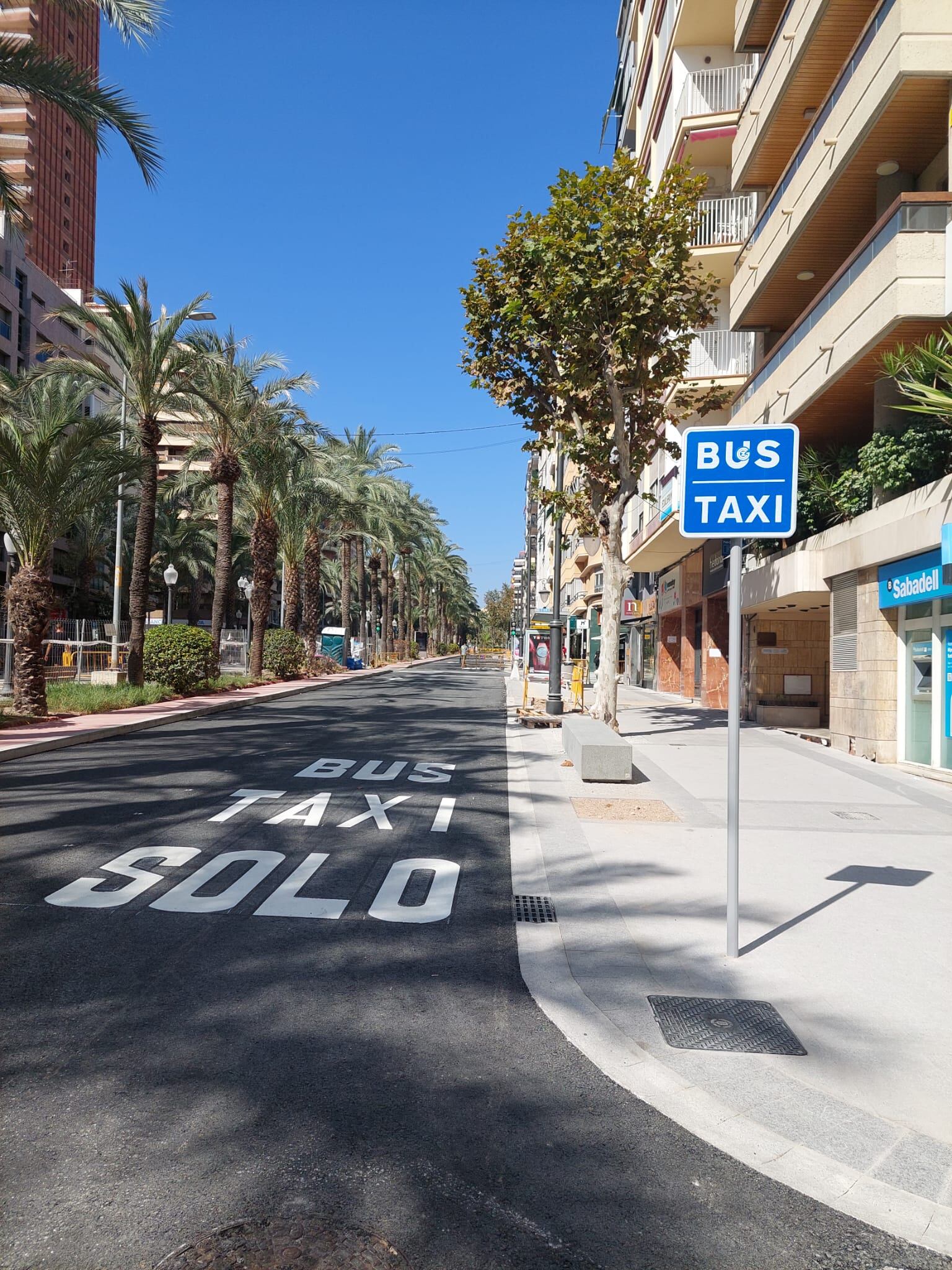 Avenida de Federico Soto en dirección a Luceros