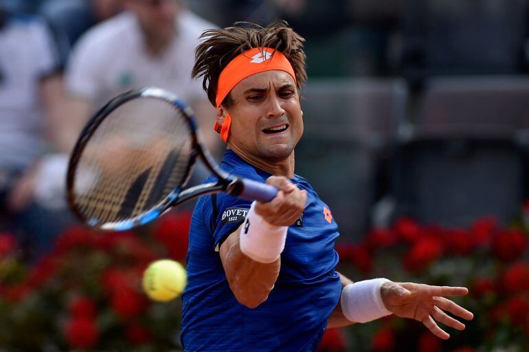 David Ferrer derrota al italiano Filippo Volandri, número 203 del mundo, al que se impuso por 4-6, 7-5, 6-1. 