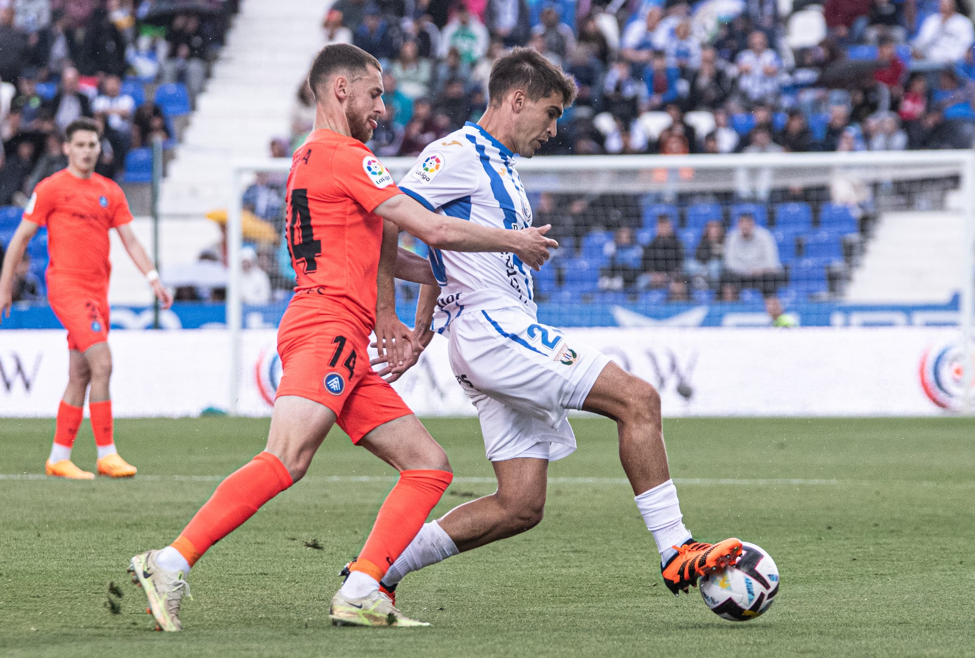 Un instant del partit entre el Leganés i l'FC Andorra la temporada passada (penúltima jornada) a Butarque.