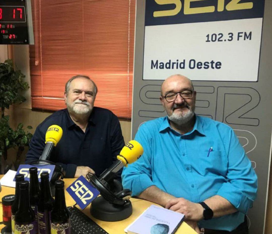 Los escritores José Luis Labad y Gonzalo Arjona