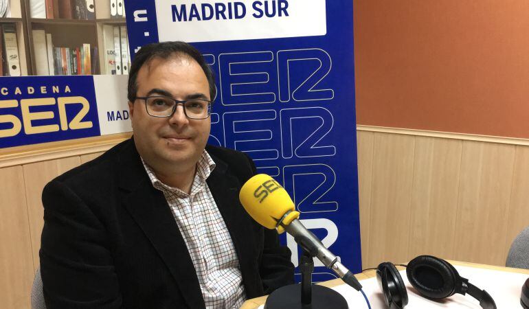 Santiago Llorente, alcalde de Leganés, en los estudios de Cadena SER Madrid Sur