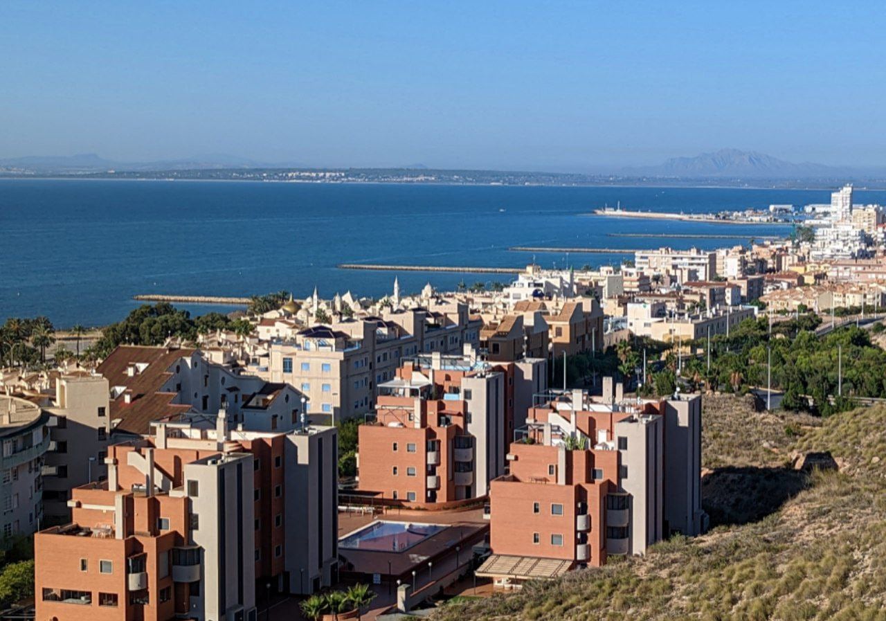 Vista de la costa de Santa Pola