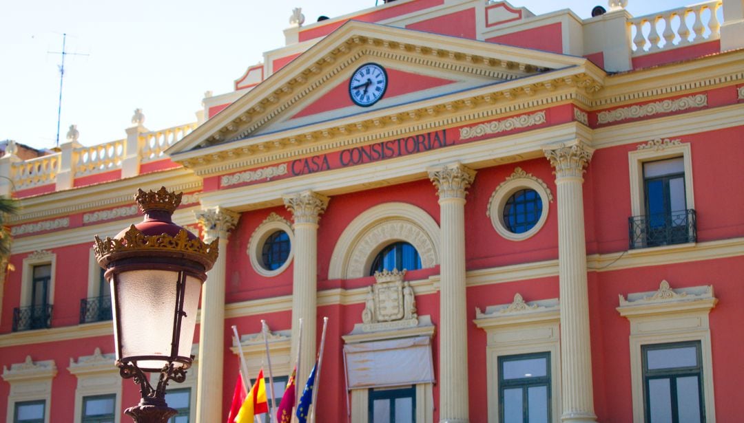 Fachada principal del Ayuntamiento de Murcia