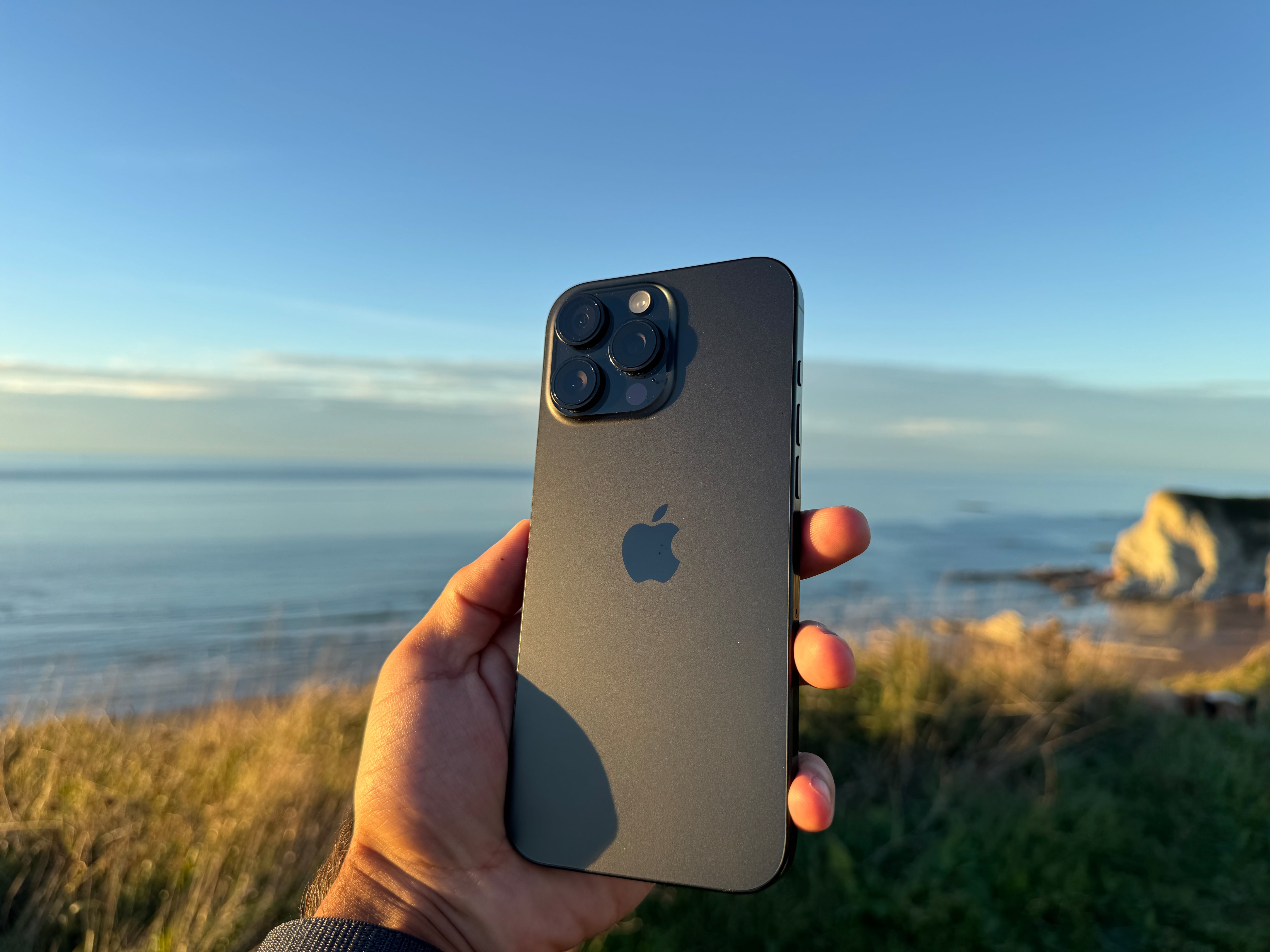 Así es el nuevo iPhone 16 Pro Max.