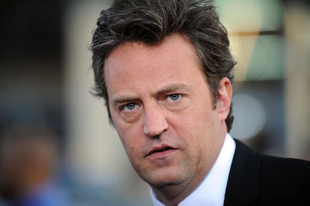 Las autoridades estadounidenses habían detenido hasta a cinco personas relacionadas con la muerte del actor Matthew Perry en octubre de 2023.