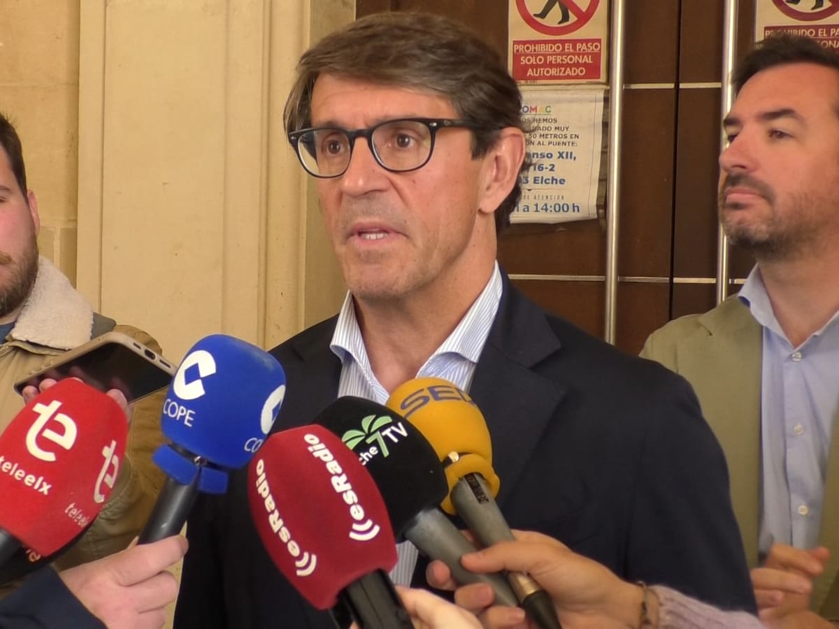 El Partido Popular de Elche defiende la "libertad de expresión" de Vox en la moción que carga contra los sindicatos