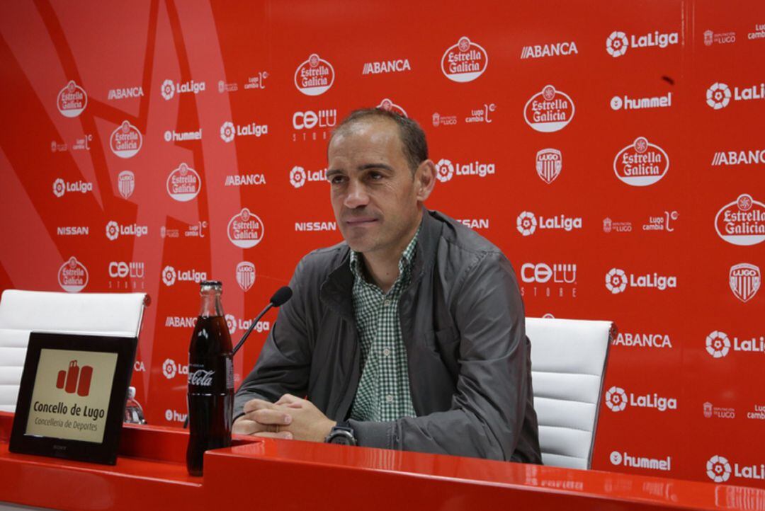 Eloy Jiménez en rolda de prensa