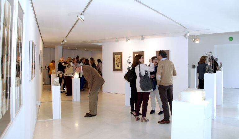 Inauguración de la exposición &#039;Recorrido Interior&#039; en el Centro Municipal Anabel Segura