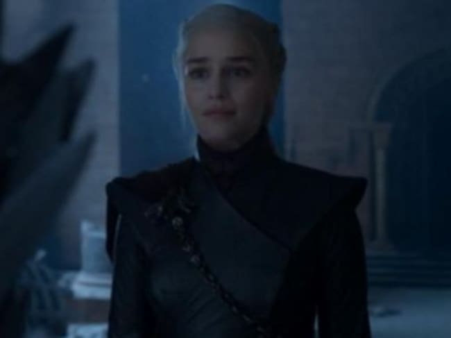 Daenerys llega al trono.