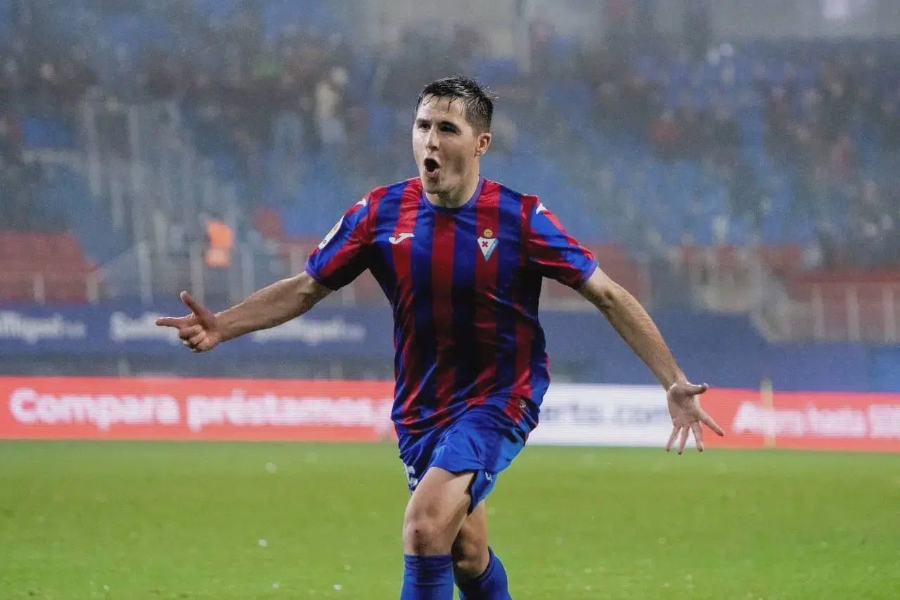 Álvaro Tejero es uno de los jugadores más importantes de la SD Eibar.