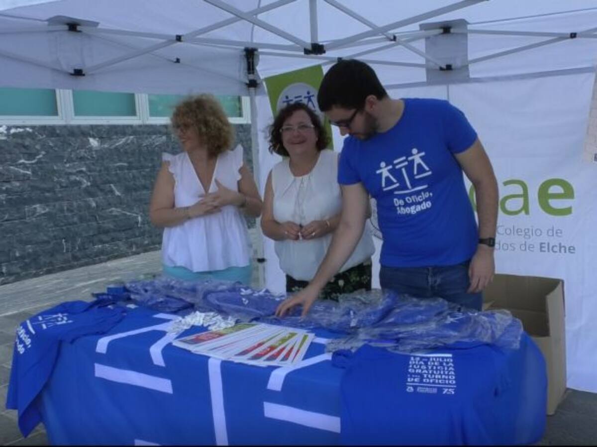 El Colegio de Abogados de Elche celebra el día nacional de la Justicia gratuita