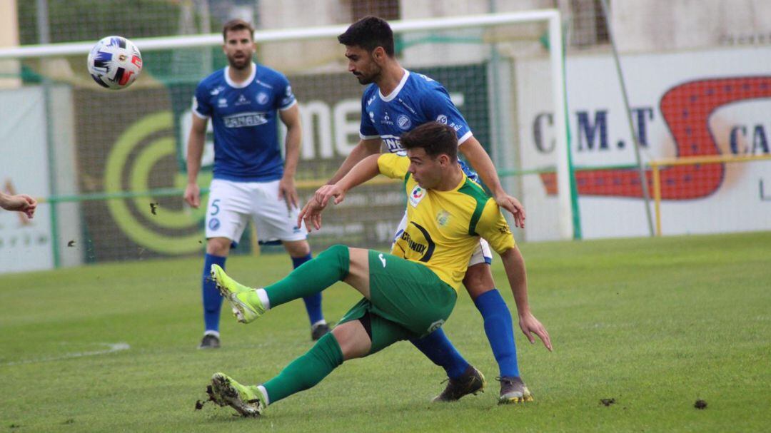 Imagen del partido que disputaron Los Barrios y Xerez DFC