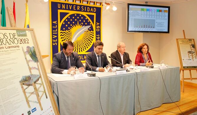 De izquierda a derecha, Juan Ávila, Juan Jiménez, Manuel Domínguez y Lina Gálvez.