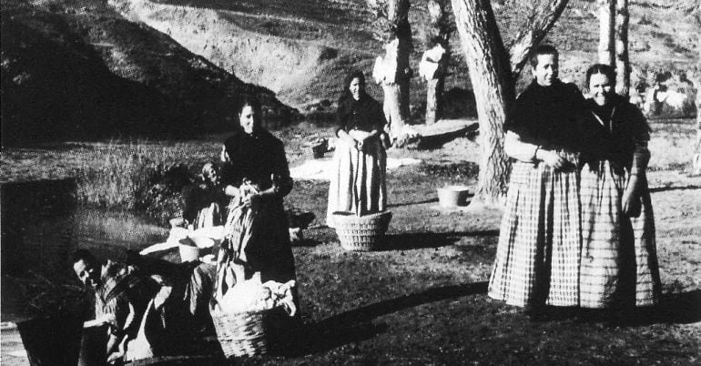 Lavanderas en el Huécar.