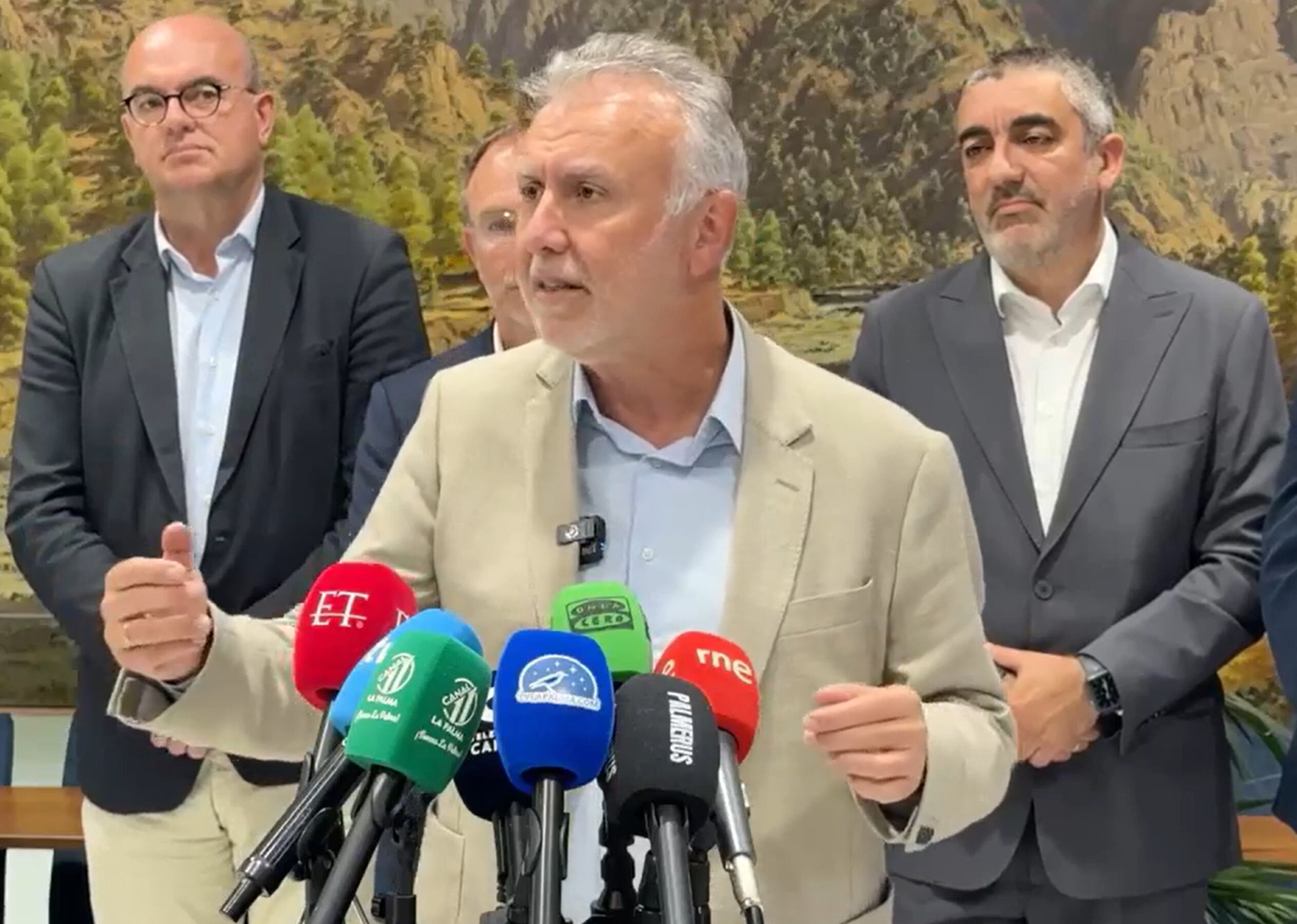 Ángel Víctor Torres, ministro de Memoria Democrática