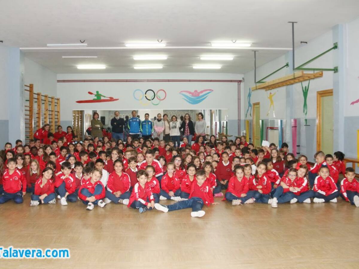 El Soliss Talavera visitó el Colegio 'Clemente Palencia'