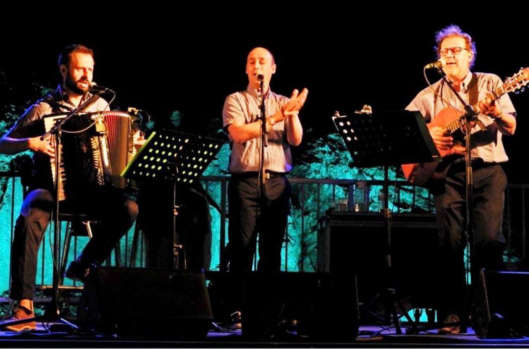 La Granadella celebra el 26è Festival de Música Tradicional i Popular Catalana.