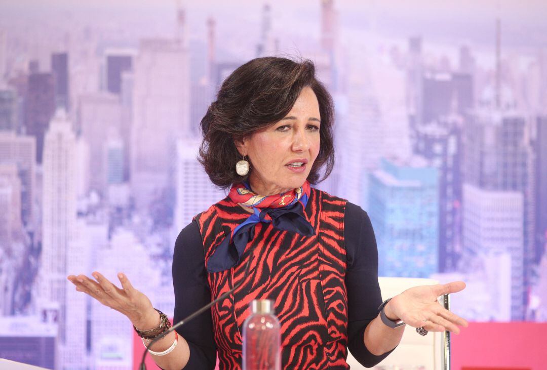 La presidenta del Banco Santander, Ana Botín durante su intervención en la presentación de los resultados correspondientes al ejercicio 2019