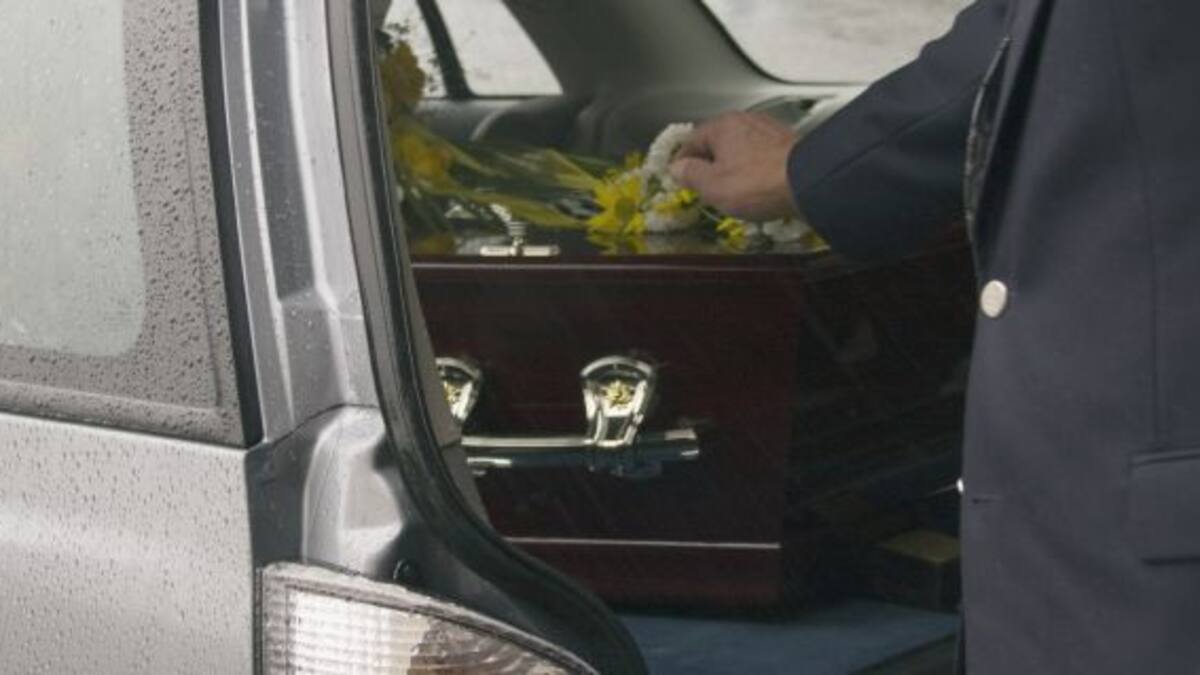 Dos amantes, a juicio por planear un asesinato para heredar una funeraria