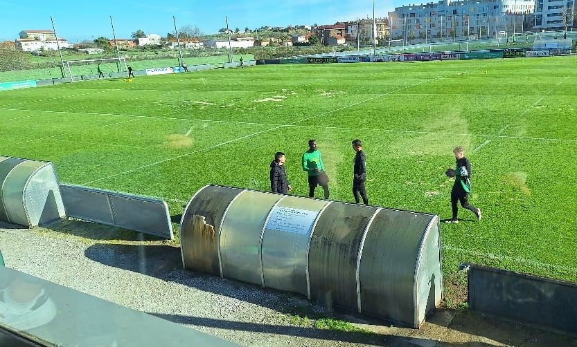 Lago Junior se retiró del entrenamiento.