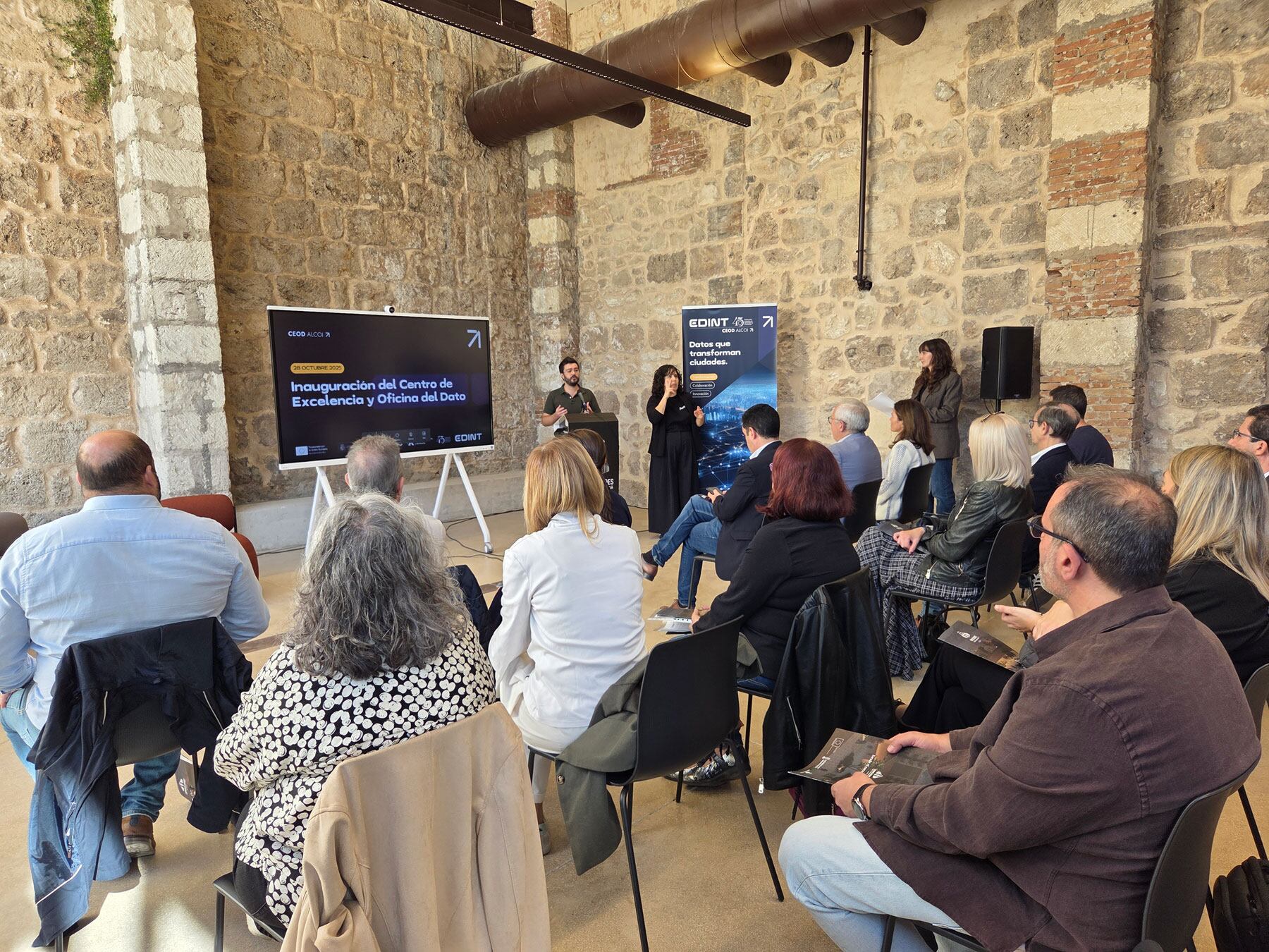 Un instante del acto de inauguración del CEOD