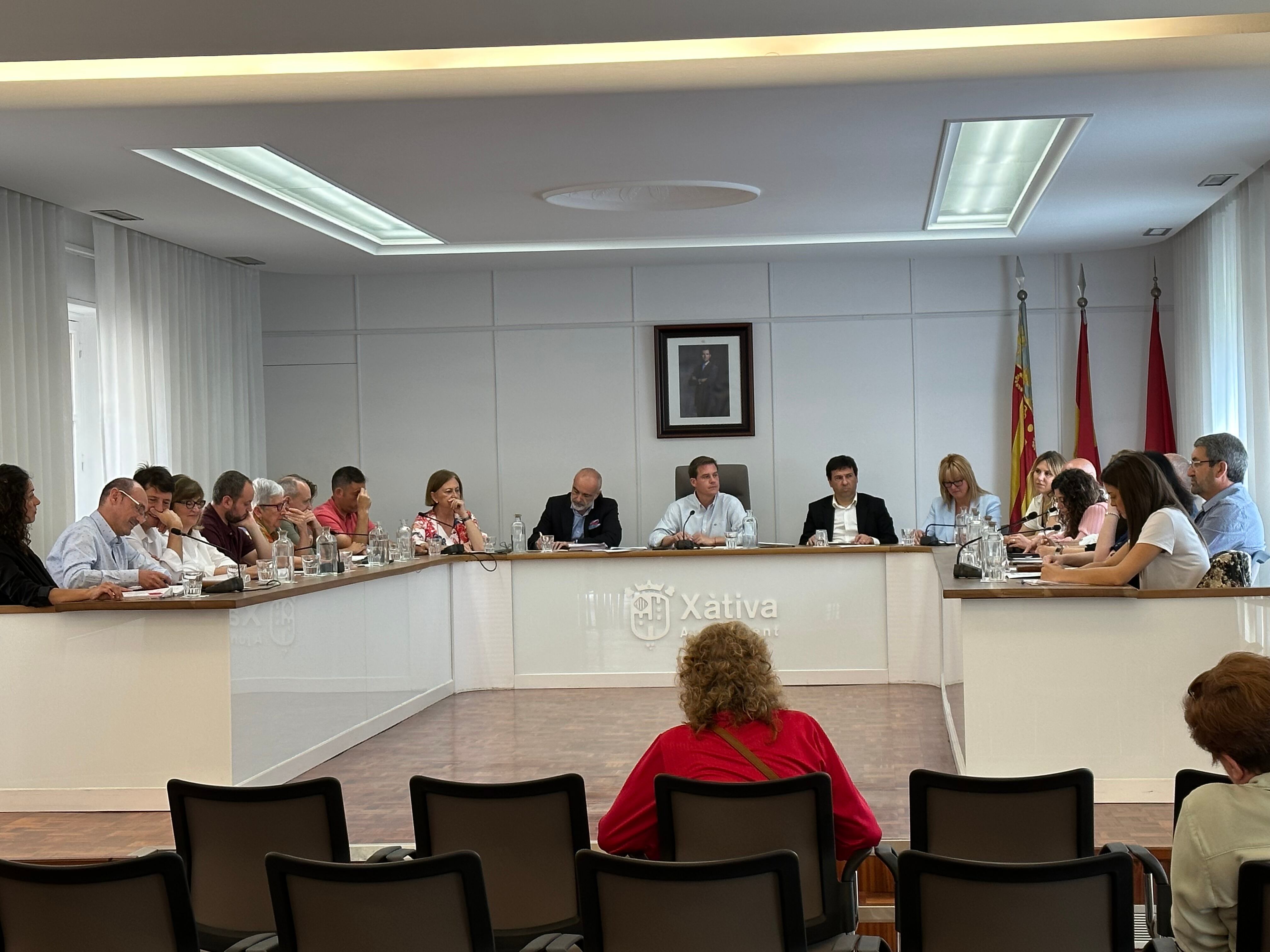 Pleno del mes de abril en Xàtiva