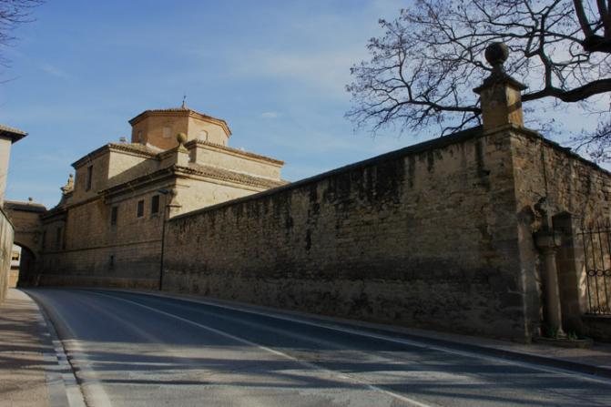 Acceso al centro de Tafalla por la avenida de Tudela donde se va a limitar el tráfico por obras