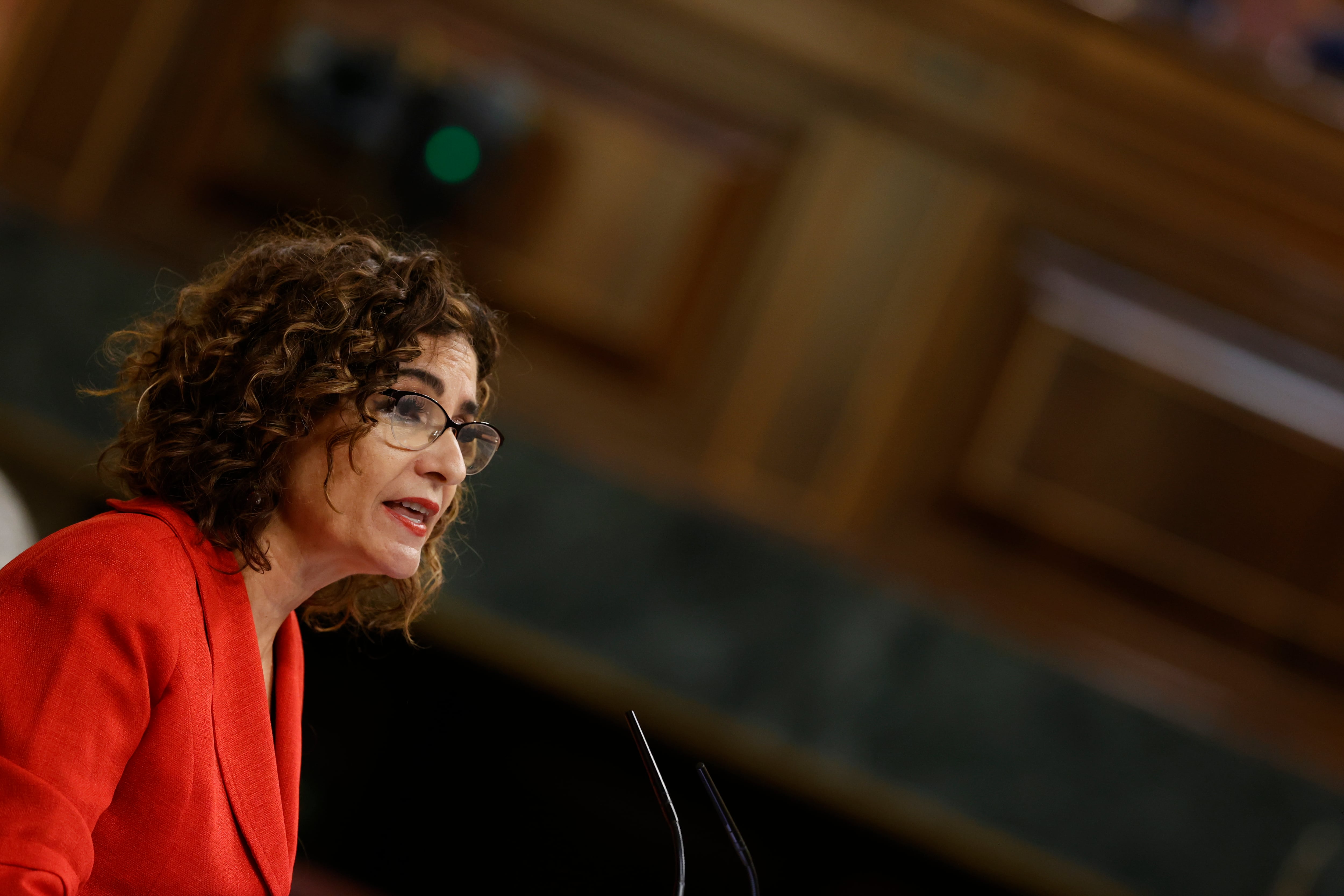 La ministra de Hacienda, María Jesús Montero, durante su intervención este miércoles en el pleno del Congreso de los Diputados