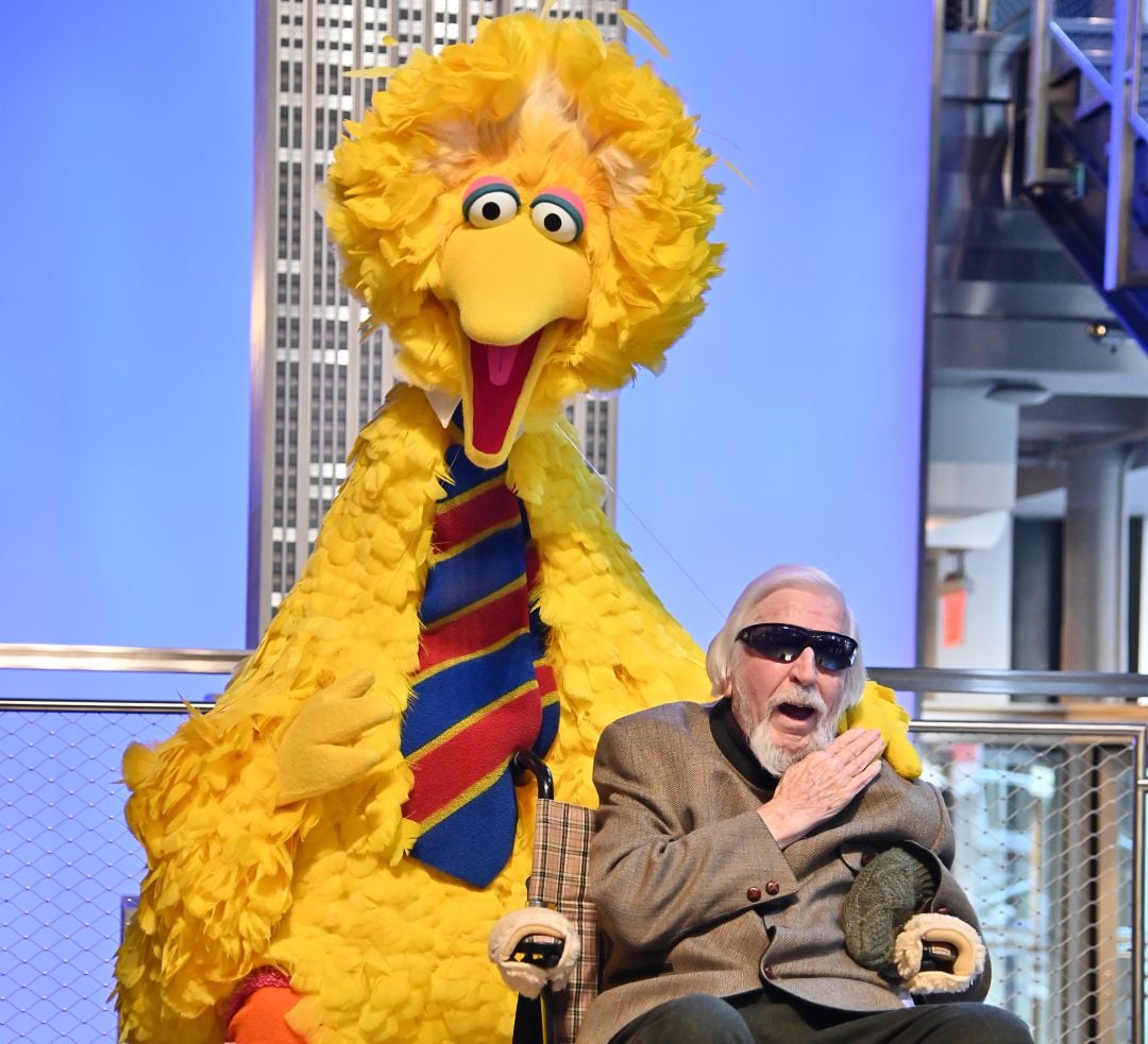 El creador de la Gallina Caponata de Barrio Sésamo Caroll Spinney.