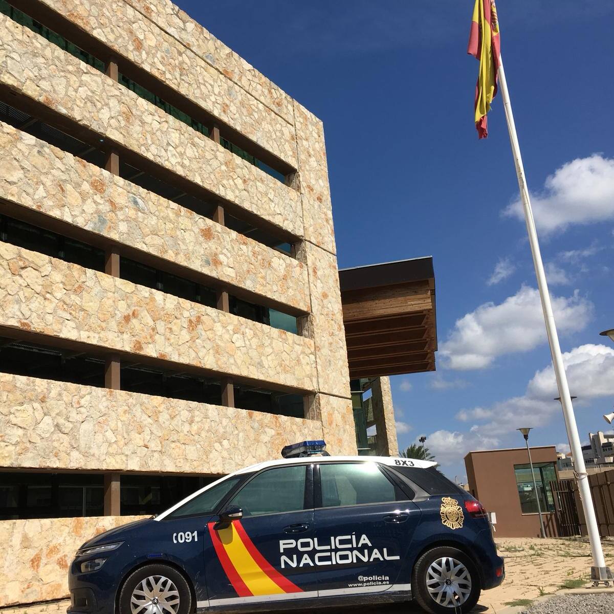 Detenido por intentar secuestrar a una menor a la salida de un centro educativo en Ibiza