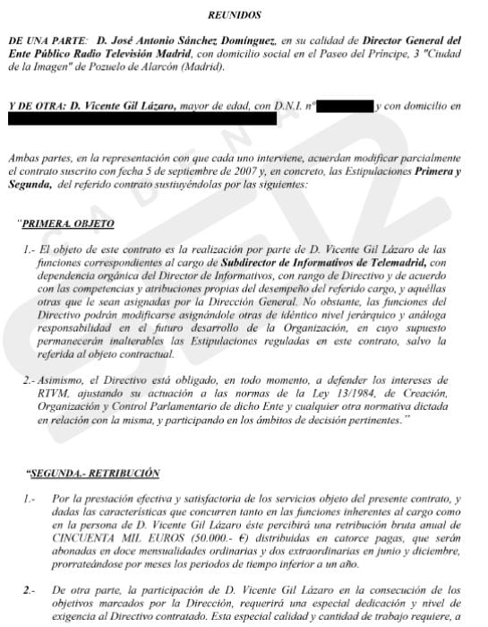 Contrato firmado entre el director general de Telemadrid, José Antonio Sánchez y el subdirector de informativos, Vicente Gil